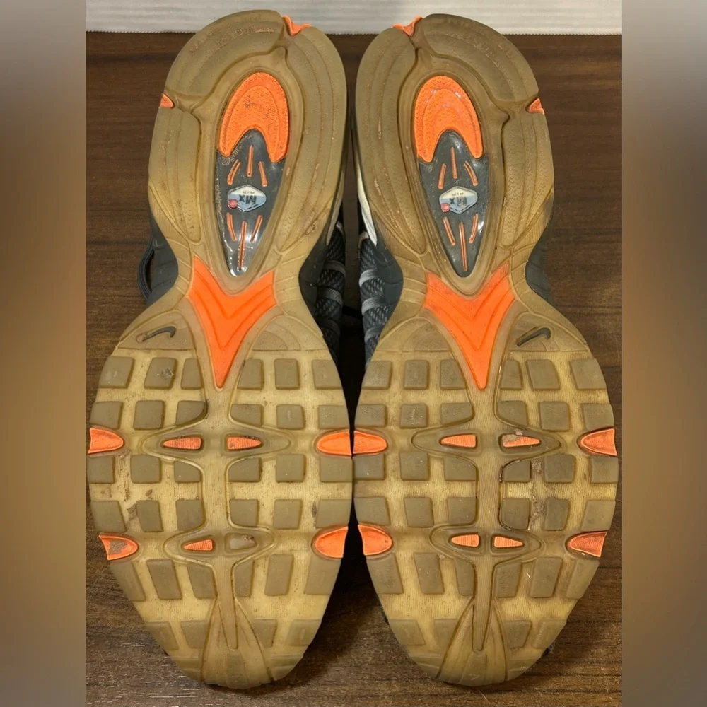 Nike Men's Size 10 Tailwind 4 Dark Grey Total Orange Athletic Running Shoes - Picture 6 of 8